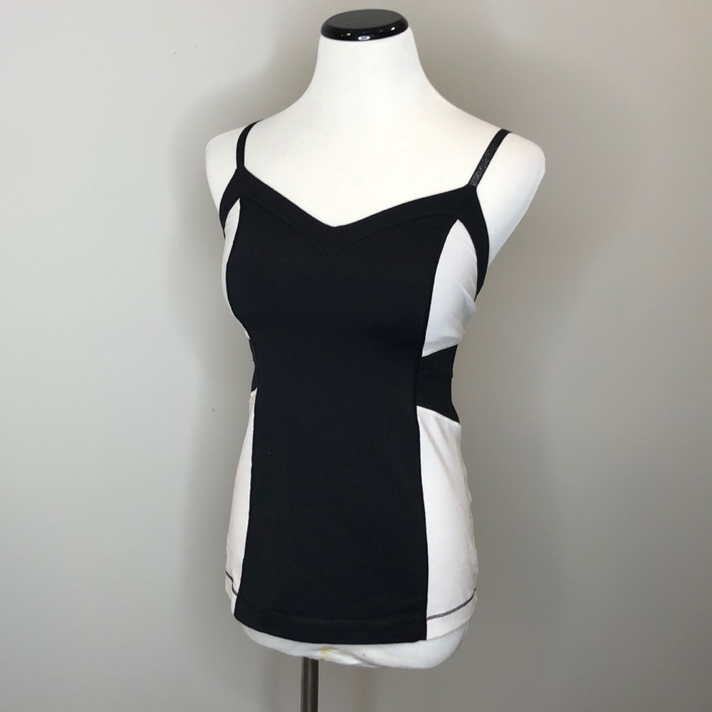 Colorblock yoga tank with glittery adjustable straps
